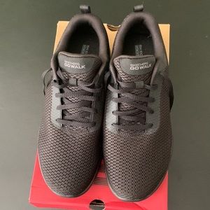 New Never Worn Skechers Performance GoWalkJoy Shoes in Black Size 8 wide